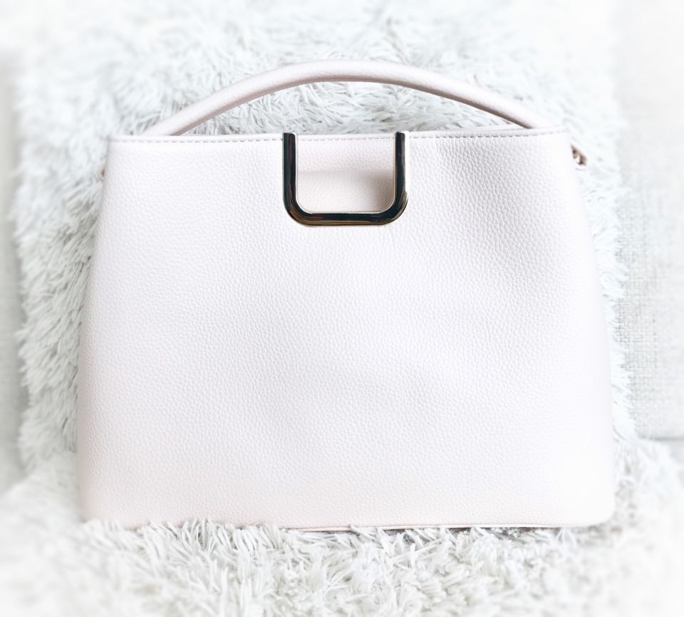 着物手入れの裏技！知られざるお手入れ法で美しさを保つ方法